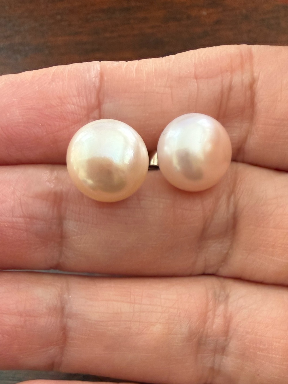 Solid 9K Gold Pearl Stud Earrings - Pink Cream Pearl Button Studs - Picture 6 of 8